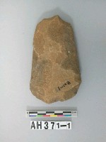 藏品(打製石斧)的圖片